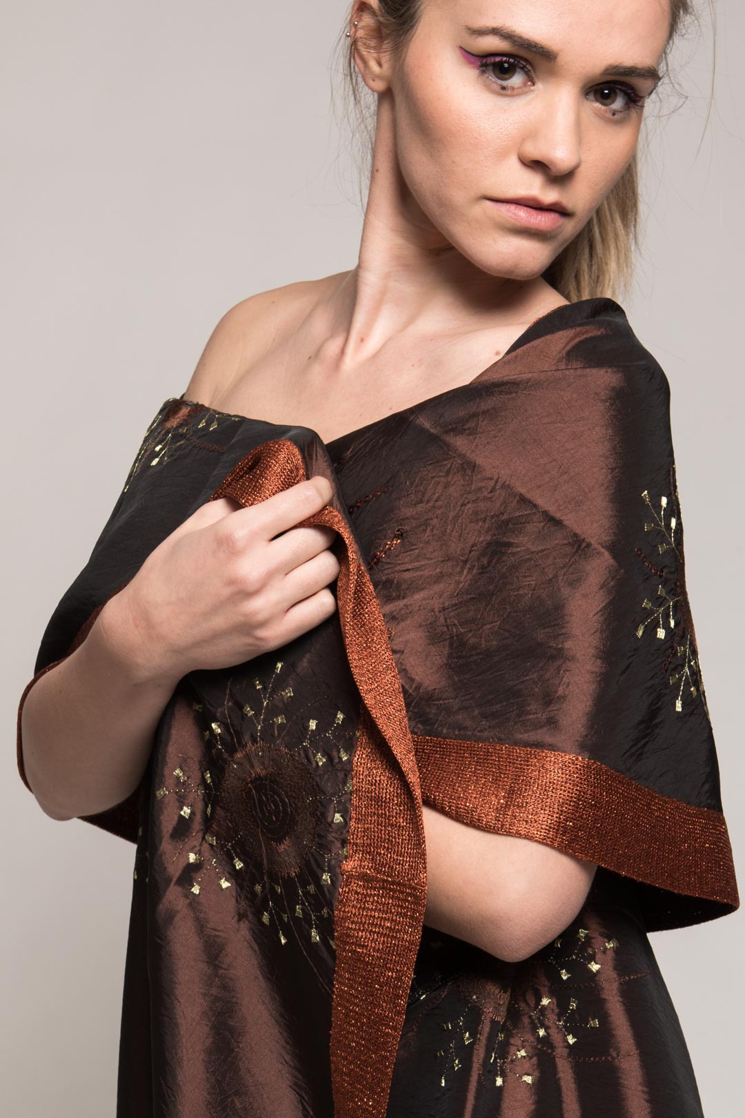 Cerchio Limited Seta Marrone